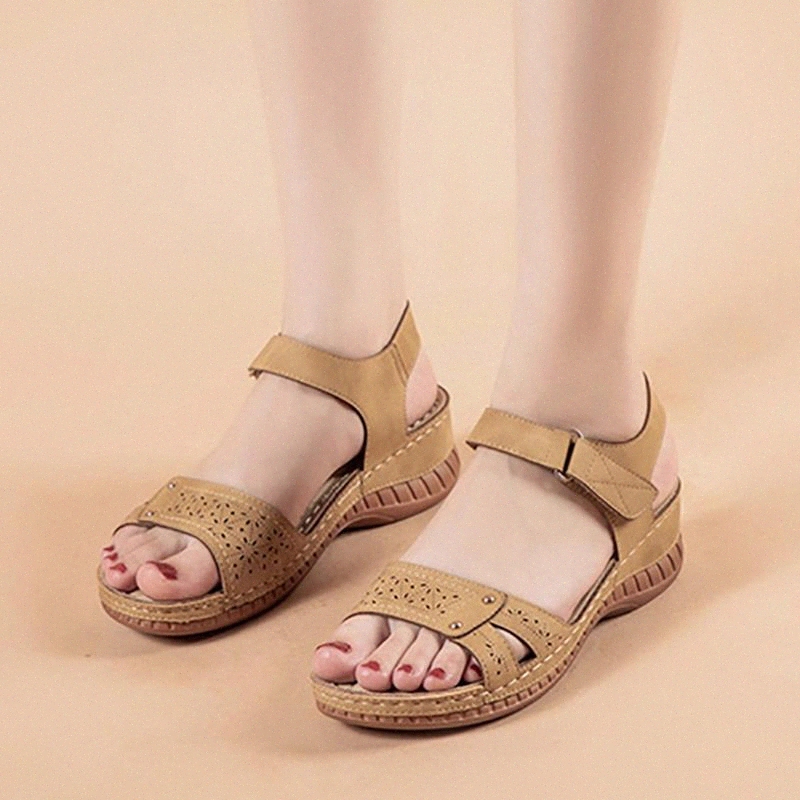 New Summer Women Sandals Soft Three Color Stitching Ladies Sandals Comfortable Flat Sandals Open Toe Beach Shoes Woman Footwear #ah9t, Black
New Summer Women Sandals Soft Three Color Stitching Ladies Sandals Comfortable Flat Sandals Open Toe Beach Shoes Woman Footwear #ah9t, Black