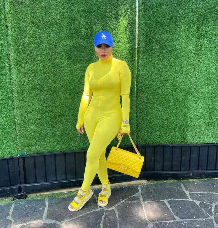 Lady Long Sleeve Stand Collar Fashion Casual Personalized Pit Strip Letter Embroidery Candy Color Long Jumpsuit, White
Lady Long Sleeve Stand Collar Fashion Casual Personalized Pit Strip Letter Embroidery Candy Color Long Jumpsuit, White