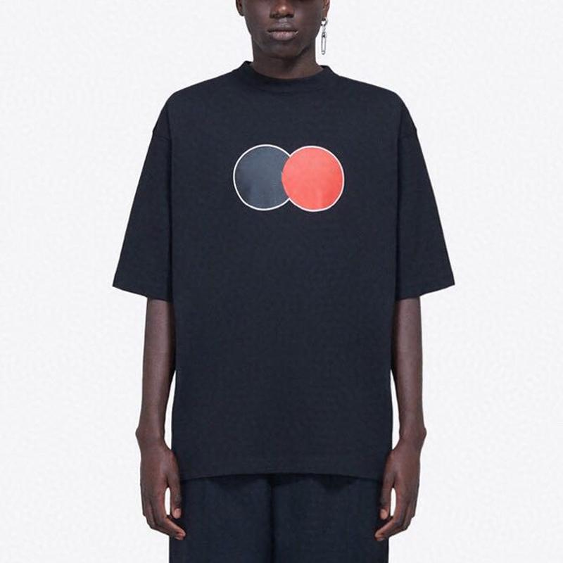 20SS Classic Logo Letter Printed Tee Men Women Casual Simple Loose T-Shirt High End Summer Short Sleeves High Street Tee Fashion HFYMTX814, White
20SS Classic Logo Letter Printed Tee Men Women Casual Simple Loose T-Shirt High End Summer Short Sleeves High Street Tee Fashion HFYMTX814, White
