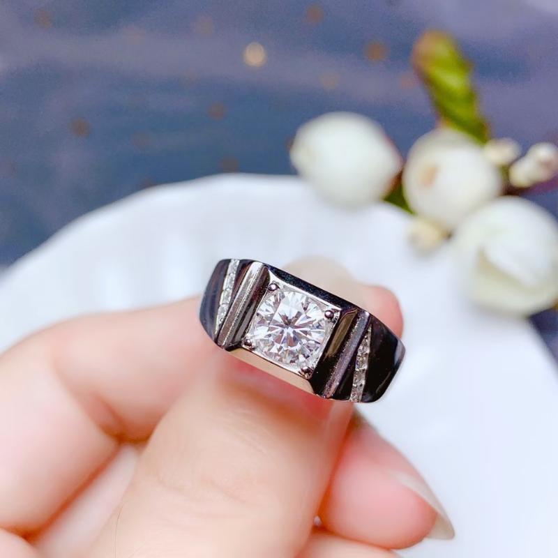 2020 new sparkling moissanite ring for men real 925 silver 1 gem birthday gift shiny better than diamond strong power
2020 new sparkling moissanite ring for men real 925 silver 1 gem birthday gift shiny better than diamond strong power