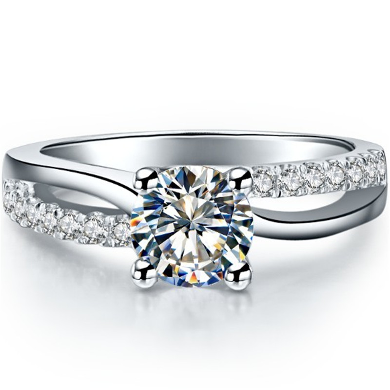 Superb 1CT NSCD Simulated Diamond Ring 4 Prongs Setting Engagement Ring for Women Sterling Silver in 18K White Gold Plated, Slivery;golden
Superb 1CT NSCD Simulated Diamond Ring 4 Prongs Setting Engagement Ring for Women Sterling Silver in 18K White Gold Plated, Slivery;golden