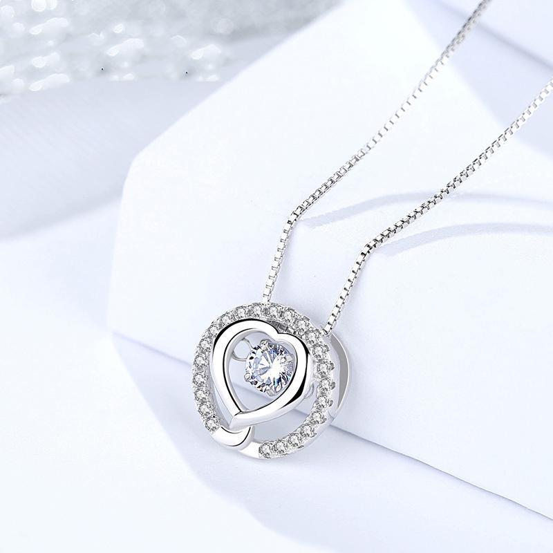 Genuine S925 sterling silver Micro-set Heart pendant female simple personality zircon pendant Korean Exquisite jewelry1
Genuine S925 sterling silver Micro-set Heart pendant female simple personality zircon pendant Korean Exquisite jewelry1