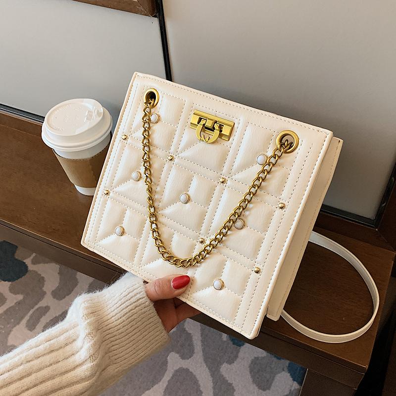 Elegant Female Crossbody Bag 2021 New High-quality PU Leather Tote Bags Simple Designer Handbag Ins Chain Shoulder Messenger Bag, Black
Elegant Female Crossbody Bag 2021 New High-quality PU Leather Tote Bags Simple Designer Handbag Ins Chain Shoulder Messenger Bag, Black