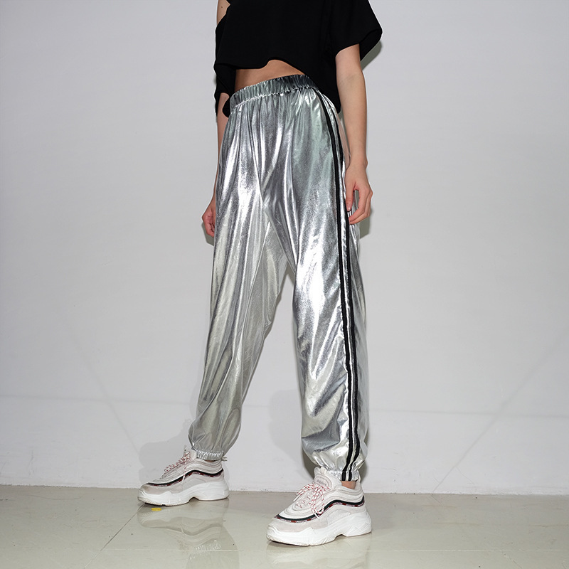 2021 New Silver Lady Stripped of Sweat Harem Streetwear Women Track Racers Mujer Shredded Pants Qje6
2021 New Silver Lady Stripped of Sweat Harem Streetwear Women Track Racers Mujer Shredded Pants Qje6