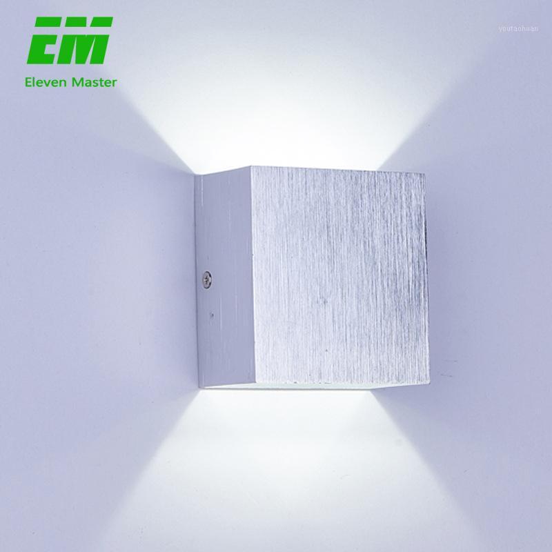 Dimmable lampada luminaria LED aluminum wall light track project square LED light bedside room bedroom hotel TV lighting ZBD00171
Dimmable lampada luminaria LED aluminum wall light track project square LED light bedside room bedroom hotel TV lighting ZBD00171
