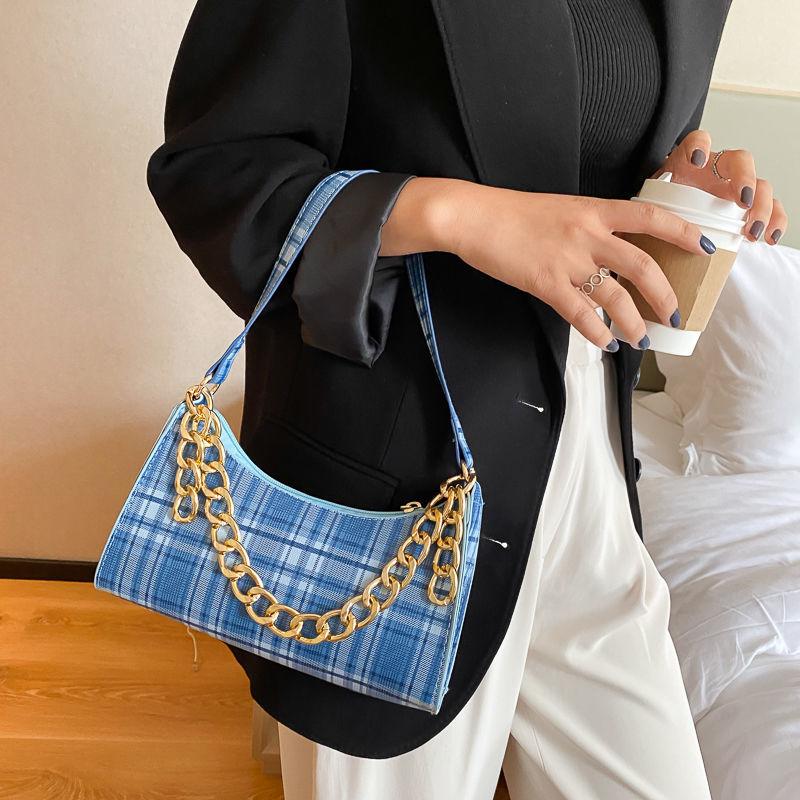 Vintage Plaid Ladies Chains Small Shoulder Bags Luxury Leather Women Baguette Handbags Fashion Female Flap Underarm Bag Bolsa, Blue
Vintage Plaid Ladies Chains Small Shoulder Bags Luxury Leather Women Baguette Handbags Fashion Female Flap Underarm Bag Bolsa, Blue