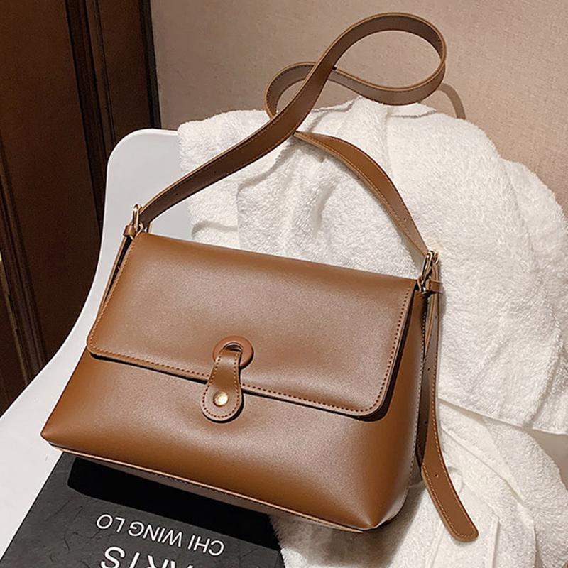 Retro PU Leather Shoulder Crossbody Bags 2021 Vintage Simple Small Handbags and Female Trending Purses, Black
Retro PU Leather Shoulder Crossbody Bags 2021 Vintage Simple Small Handbags and Female Trending Purses, Black