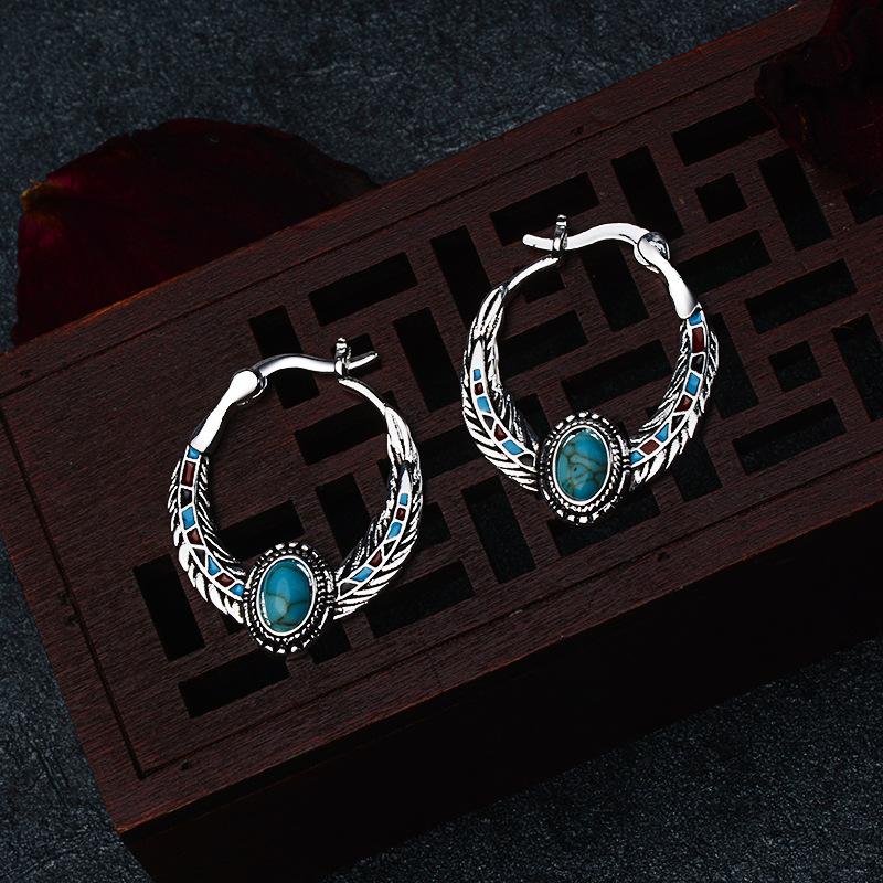 Luxury Round Inlaid Hoop Earrings In Fashion Jewelry Eagle Feather Vintage Earrings For Women Accessories Silver Color
Luxury Round Inlaid Hoop Earrings In Fashion Jewelry Eagle Feather Vintage Earrings For Women Accessories Silver Color