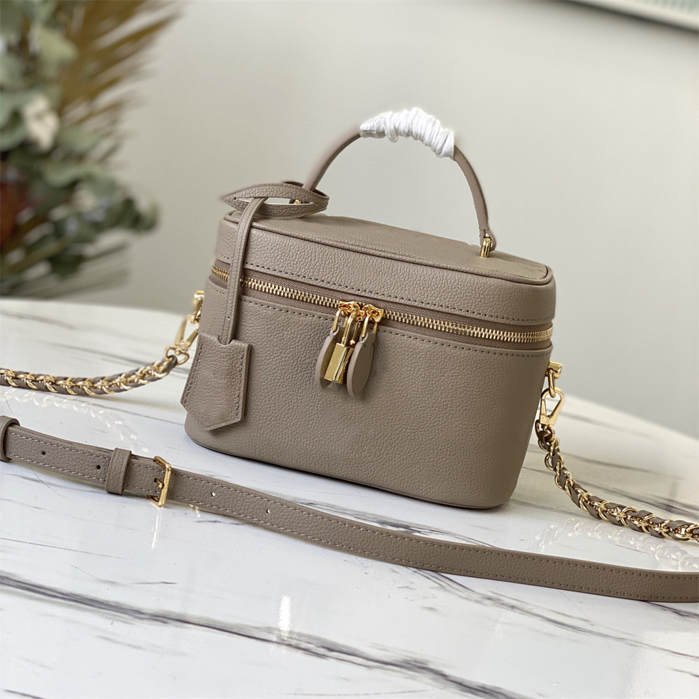 Designer clutch crossbody bags lady Envelope shoulder bag for fashion chains purse luxury cowhide puff hobo messenger Wholesale Leather Fashionclutch Handbags, Gift
Designer clutch crossbody bags lady Envelope shoulder bag for fashion chains purse luxury cowhide puff hobo messenger Wholesale Leather Fashionclutch Handbags, Gift