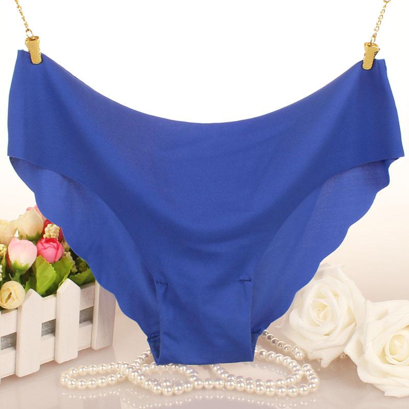 Fashion Ice Silk One-piece Hips Solid Color Underwear Sexy Cotton Low Waist No Trace Ladies Briefs Sexy Underwear Women Thongs, White
Fashion Ice Silk One-piece Hips Solid Color Underwear Sexy Cotton Low Waist No Trace Ladies Briefs Sexy Underwear Women Thongs, White