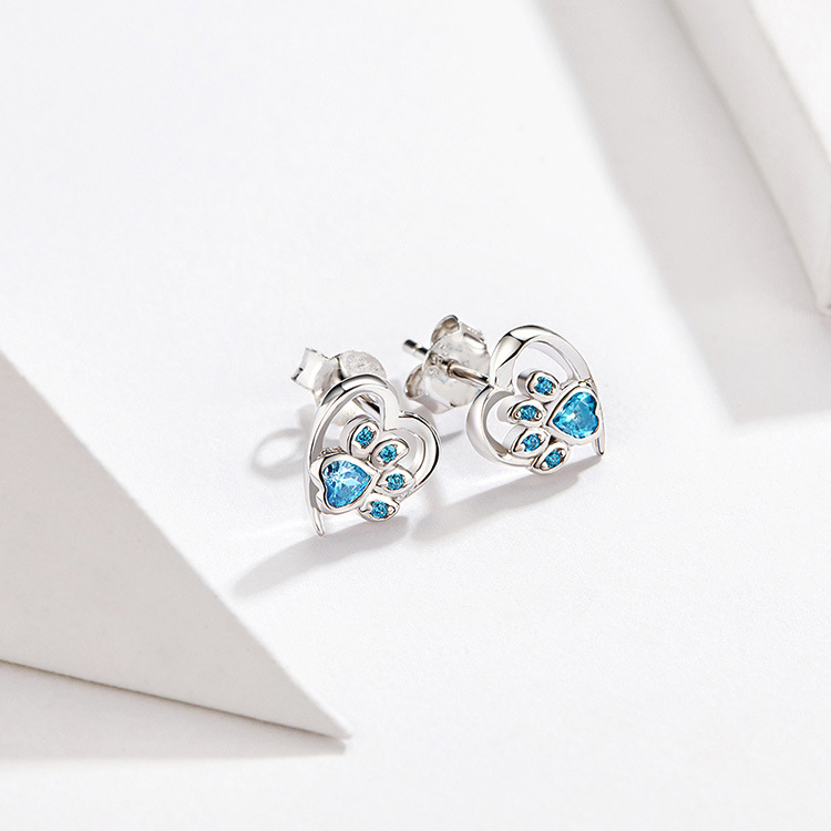 Blue Crystal Pet Paw Stud Earrings for Girl Heart Shape CZ Footprint Ear Studs Jewelry Women Design Bijoux SCE6543215508