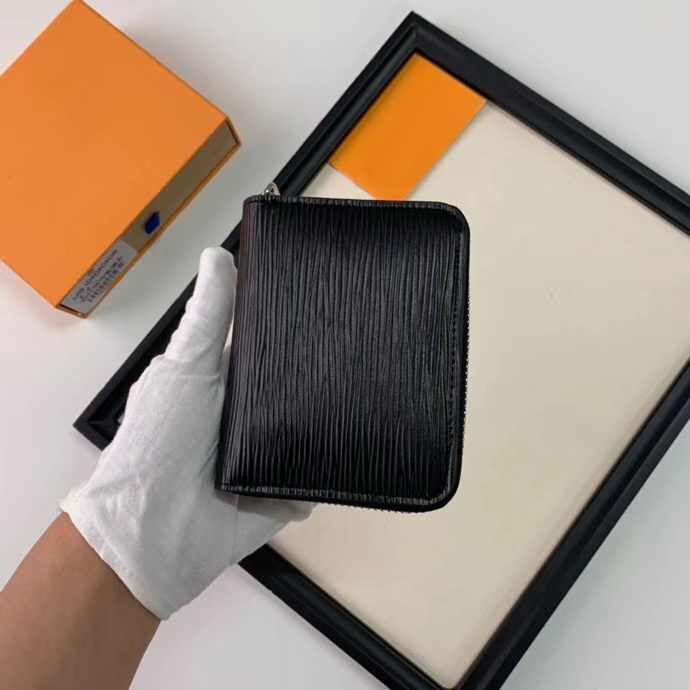 Fashion Women men Brand Coin Genuine Leather 51 Wallets short single zipper water ripple 60067 Purses With Box Bags Free shipping 11cm, Black 
Fashion Women men Brand Coin Genuine Leather 51 Wallets short single zipper water ripple 60067 Purses With Box Bags Free shipping 11cm, Black