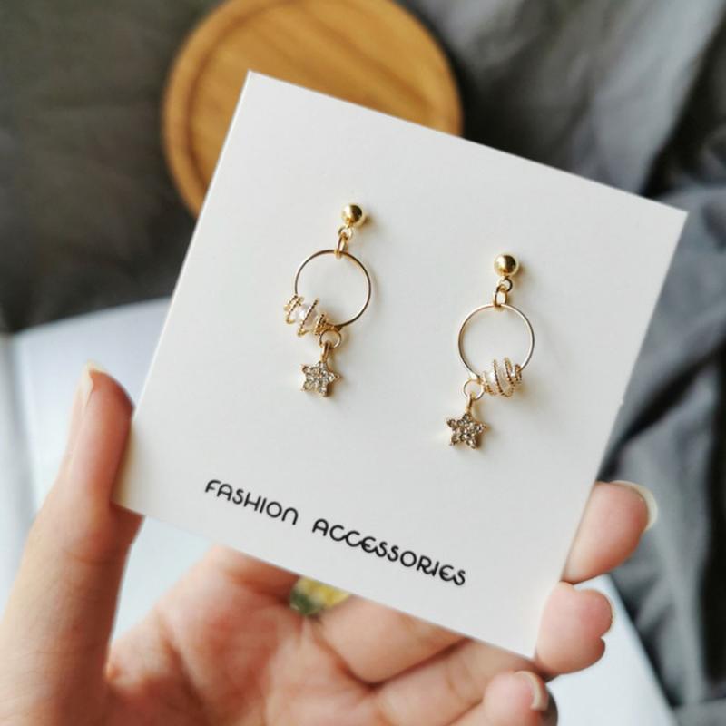Han Edition Fashion Stars Stud Earrings Jewelry Gift Small Pearl Earring Round Personality Girl Party Jewelry Gifts
Han Edition Fashion Stars Stud Earrings Jewelry Gift Small Pearl Earring Round Personality Girl Party Jewelry Gifts
