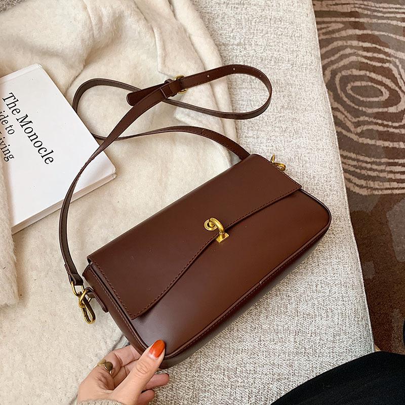 Winter Ladies Brand Designer Handbags 2021 New Korean Fashion Casual Texture All-match One-shoulder Messenger Small Square Bag, Black
Winter Ladies Brand Designer Handbags 2021 New Korean Fashion Casual Texture All-match One-shoulder Messenger Small Square Bag, Black