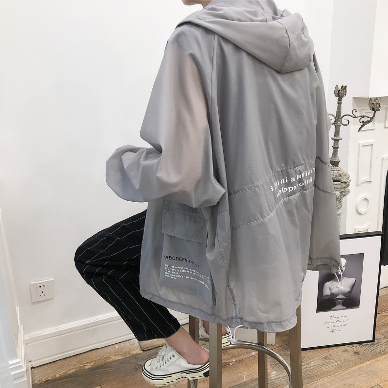2019 New Summer Sun UV Protection Fashion Cargo Pocket Thin Coats Outdoor Clothing QuickDrying AntiUV Charge Hooded Jacket T200502