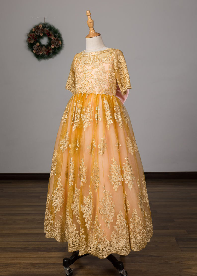 A Line Lace Appliqued Flower Girl Dresses with Bow Sash V Back Short Sleeve Pageant Gowns Girls Birthday Party Dress