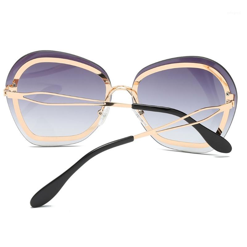 Sunglasses Large Ocean Lens Fashion Gradient Glasses Shades Brand Designer UV400 2XPC1
Sunglasses Large Ocean Lens Fashion Gradient Glasses Shades Brand Designer UV400 2XPC1