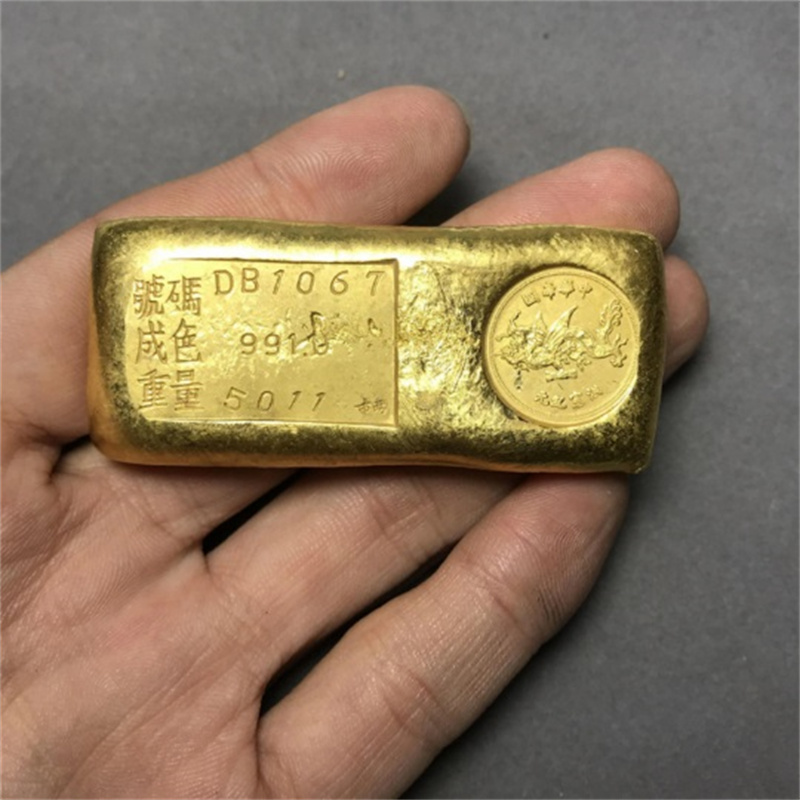 0.35 LB, Fake Fine Gold Bar, Golden Prop Fancy, Desk Ornaments, Display Spielzeug Attractive paperweight Flying yellow Dragon Vintage style
0.35 LB, Fake Fine Gold Bar, Golden Prop Fancy, Desk Ornaments, Display Spielzeug Attractive paperweight Flying yellow Dragon Vintage style