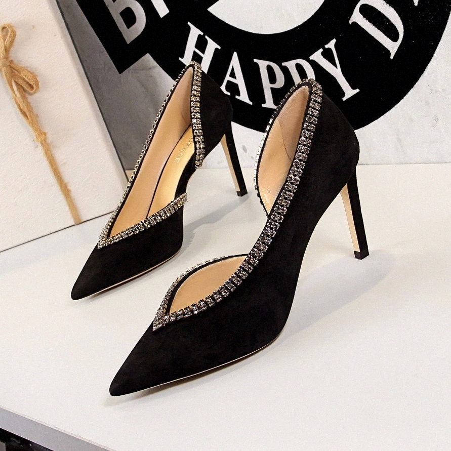 2020 Shoes Women Pump Fashion Thin High Heel Genuine Leather Pointed Toe beautiful Ladies Pumps Shoes Big Size #Tr2h
2020 Shoes Women Pump Fashion Thin High Heel Genuine Leather Pointed Toe beautiful Ladies Pumps Shoes Big Size #Tr2h