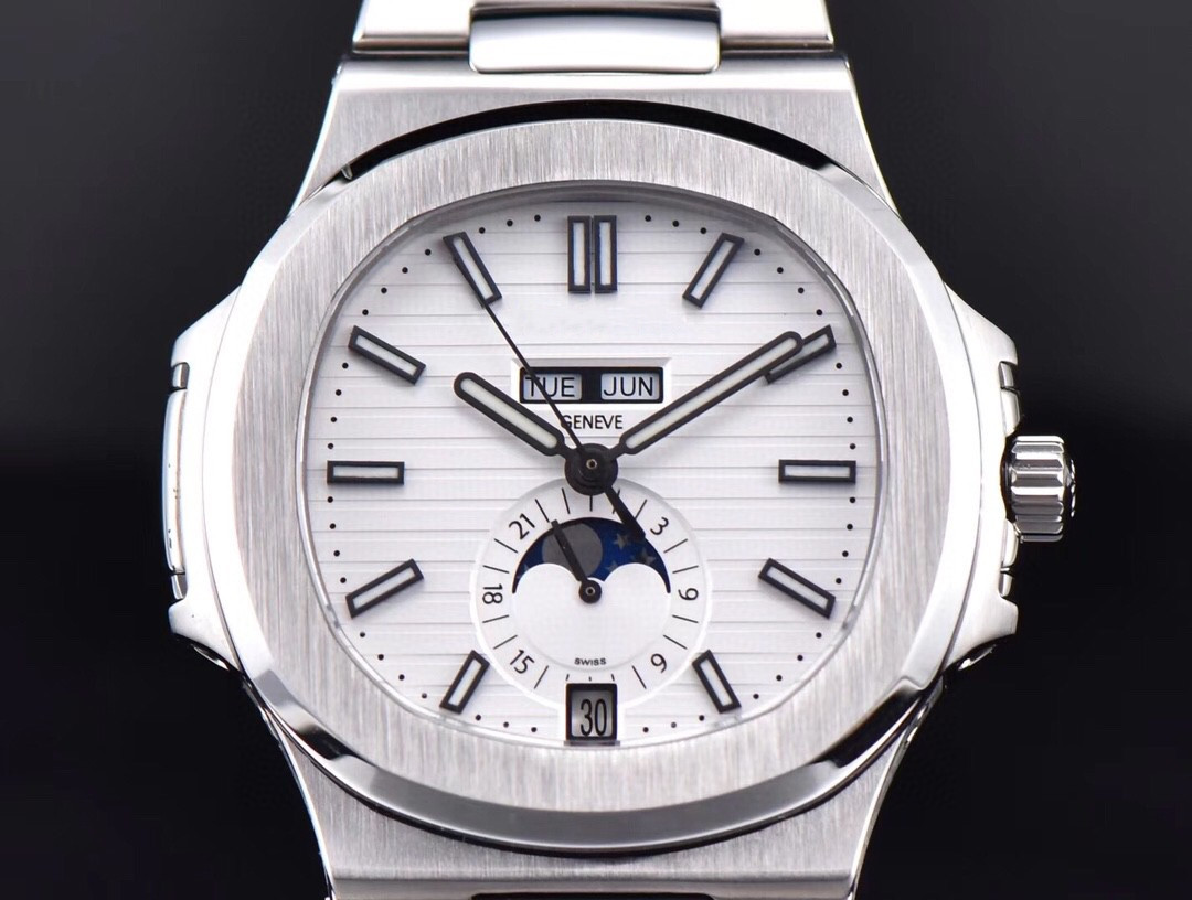 KM5726 40.5 mm diameter 3D simulator 324S movement balance arm to adjust the stainless steel case sapphire mirror waterproof function, White
KM5726 40.5 mm diameter 3D simulator 324S movement balance arm to adjust the stainless steel case sapphire mirror waterproof function, White