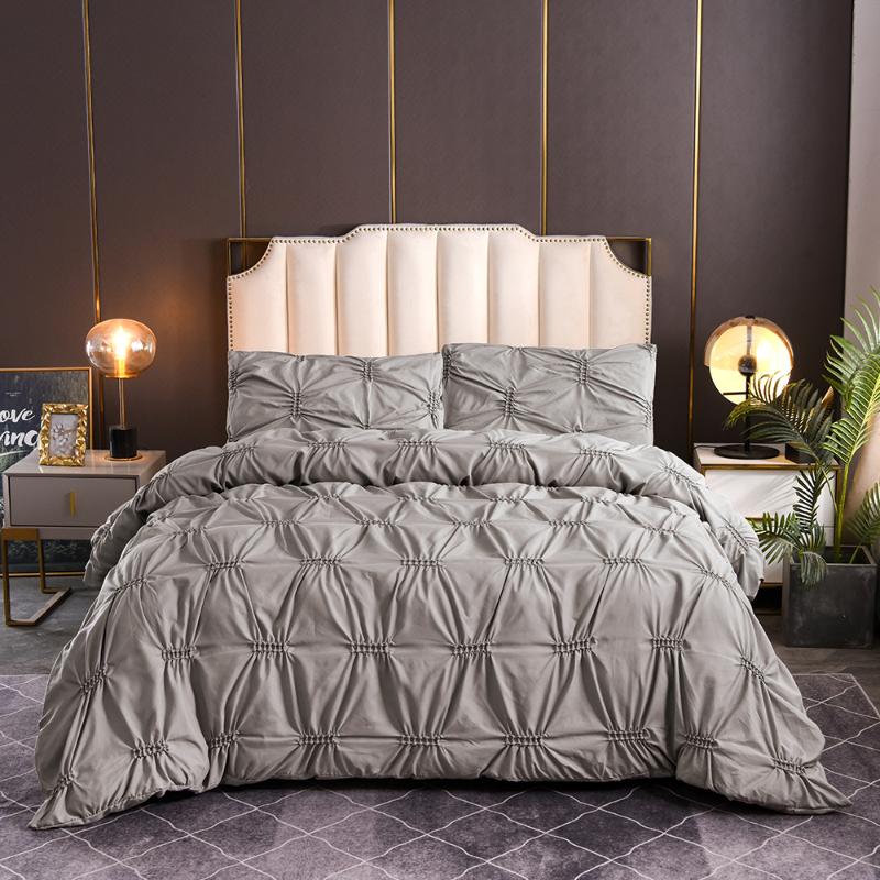 New 2021 Bedding Set Quilt Cover Solid Color Fern Flower Folds Duvet Cover Set Simple with Pillowcase White Black
New 2021 Bedding Set Quilt Cover Solid Color Fern Flower Folds Duvet Cover Set Simple with Pillowcase White Black