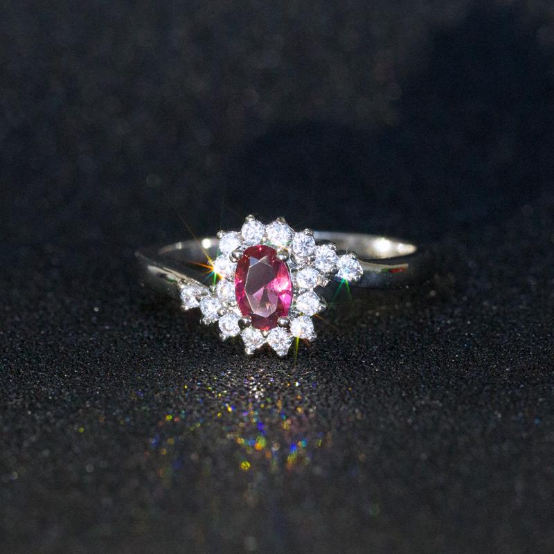 Huitan Trendy Engagement Ring Inlay Oval Cubic Zirconia Exquisite Flower Shape Wedding Rings for Women Nine Colors Optional
Huitan Trendy Engagement Ring Inlay Oval Cubic Zirconia Exquisite Flower Shape Wedding Rings for Women Nine Colors Optional