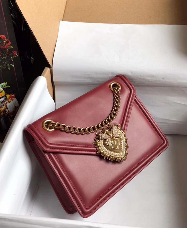 Hot Sale New style Irregularity embroidery thread Heart-shaped Women leather Handbag single shoulder Tote messenger Top layer, Red
Hot Sale New style Irregularity embroidery thread Heart-shaped Women leather Handbag single shoulder Tote messenger Top layer, Red