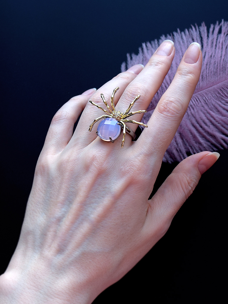 New Lovely Spider Ring Pink Crystal Jewellery Gold color Female Cool Cute Animal Rings for party
New Lovely Spider Ring Pink Crystal Jewellery Gold color Female Cool Cute Animal Rings for party