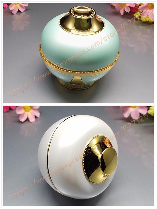 Top grade cosmetics suit packing, 30g white/wathet cosmetic acrylic jar, for eye cream/mask cream container1
Top grade cosmetics suit packing, 30g white/wathet cosmetic acrylic jar, for eye cream/mask cream container1