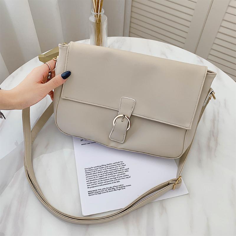 Solid Color Shoulder Messenger Bag Women Handbags Totes Bags Fashion Casual PU Leather Crossbody Bags Clutch Bag, Beige
Solid Color Shoulder Messenger Bag Women Handbags Totes Bags Fashion Casual PU Leather Crossbody Bags Clutch Bag, Beige