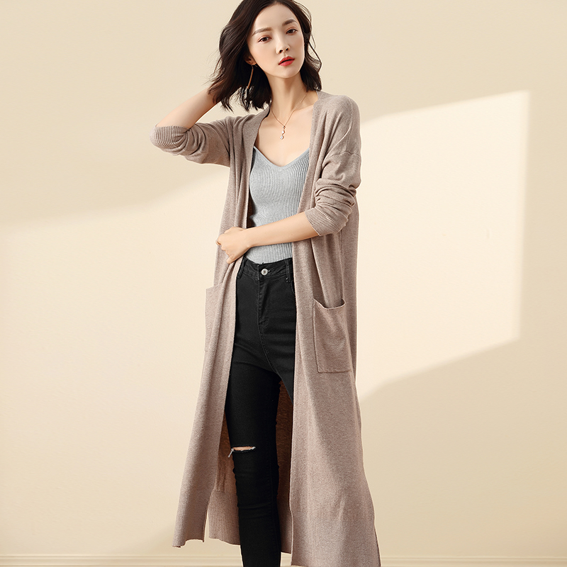 2019 Autumn Winter woman cardigan sweater long sleeve Cashmere sweater kimono cardigan female cardigans Knitted V-Neck Wool Coat T200319, Gray
2019 Autumn Winter woman cardigan sweater long sleeve Cashmere sweater kimono cardigan female cardigans Knitted V-Neck Wool Coat T200319, Gray