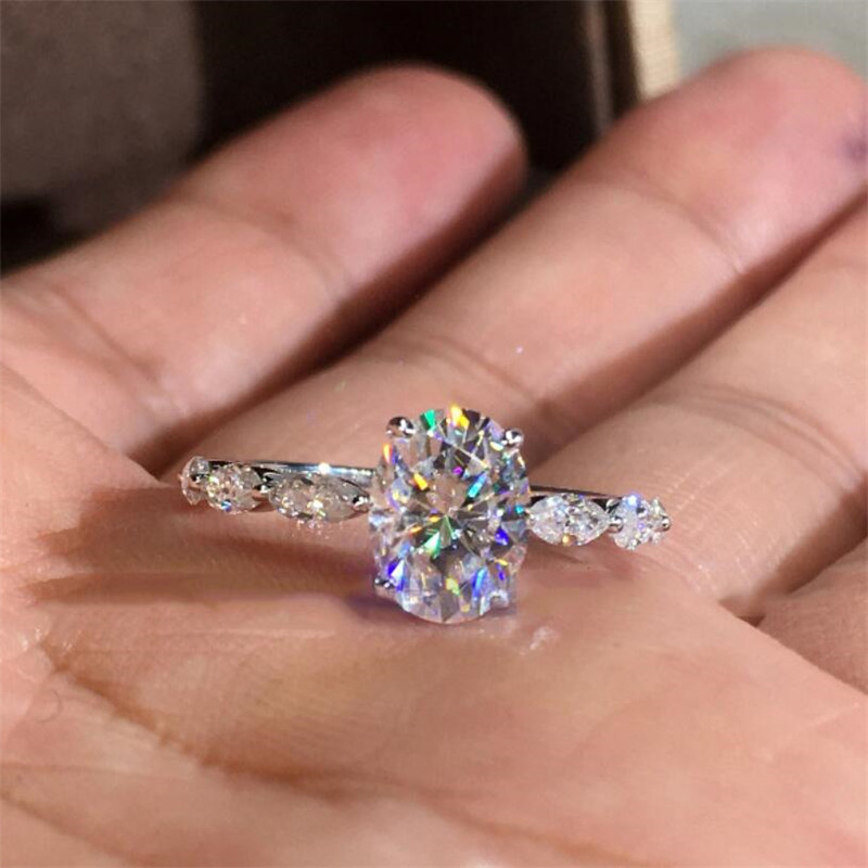 Choucong Simple Fashion Jewelry Top Sell 925 Sterling Silver Oval Cut White Topaz CZ Diamond Gemstones Party Women Wedding Bridal Ring Gift