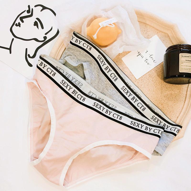 Women's Panties Simple Letter Solid Color Black Gray Cotton Sport Femal Cute Women Seamless comfortable Briefs Women's Underwear
Women's Panties Simple Letter Solid Color Black Gray Cotton Sport Femal Cute Women Seamless comfortable Briefs Women's Underwear
