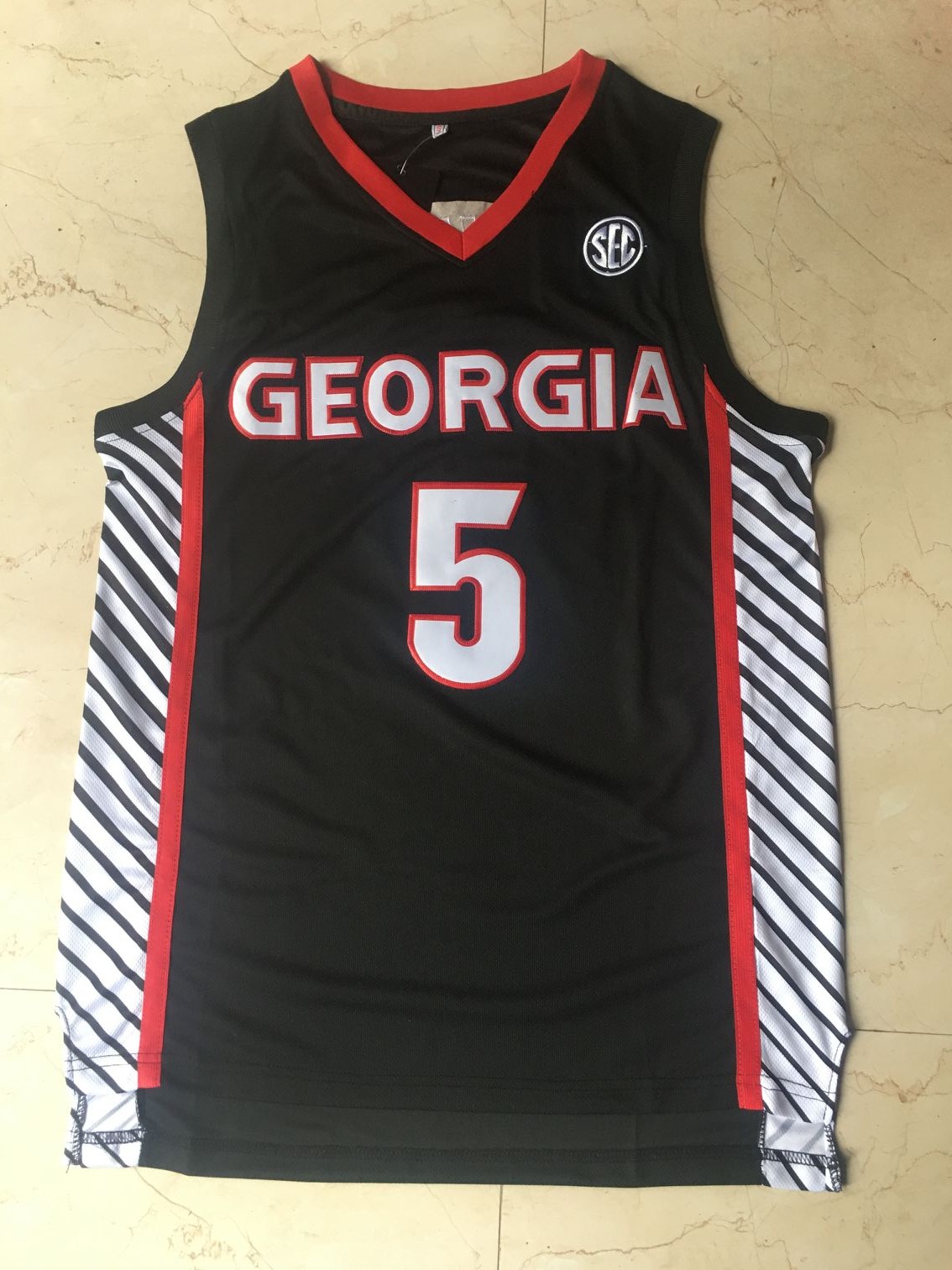 NCAA Georgia Bulldogs Anthony Edwards College Basketball Jerseys #5 Anthony Edwards Stitched Shirts S-XXL Mens Red Grey top quality, White
NCAA Georgia Bulldogs Anthony Edwards College Basketball Jerseys #5 Anthony Edwards Stitched Shirts S-XXL Mens Red Grey top quality, White