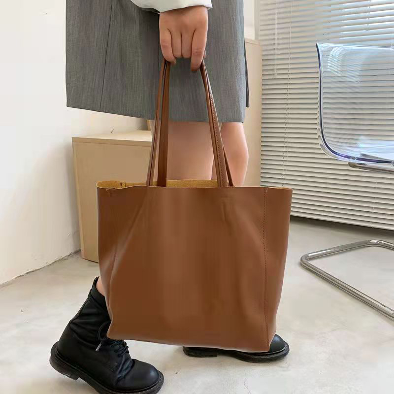 High Quality Designer Composite Bags Women Clutch Bag Shoulder Tote Plain Thread PU Versatile Open Soft Bucket Casual Lady Satchel Female Crossbody Handbag GM Brown, Black
High Quality Designer Composite Bags Women Clutch Bag Shoulder Tote Plain Thread PU Versatile Open Soft Bucket Casual Lady Satchel Female Crossbody Handbag GM Brown, Black