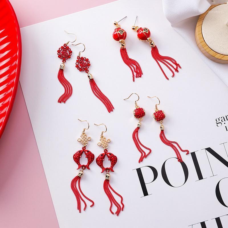 Popular Traditional Holiday Red Lantern Chinese knot Carp Fish Long Tassel Dangle Earrings For Women Jewelry Pendientes XE13331
Popular Traditional Holiday Red Lantern Chinese knot Carp Fish Long Tassel Dangle Earrings For Women Jewelry Pendientes XE13331