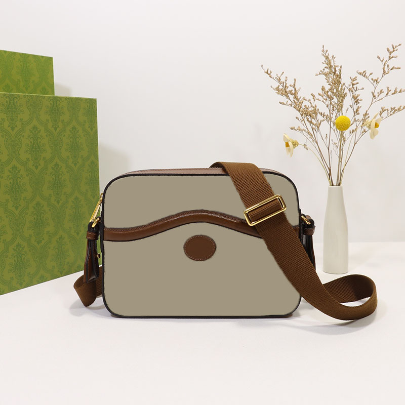 2022 Messenger bag fashion shoulder bags wallets mens handbags designer leather outdoor travel backpack 675891 top quality coin purse, Size: 25.5cm
2022 Messenger bag fashion shoulder bags wallets mens handbags designer leather outdoor travel backpack 675891 top quality coin purse, Size: 25.5cm