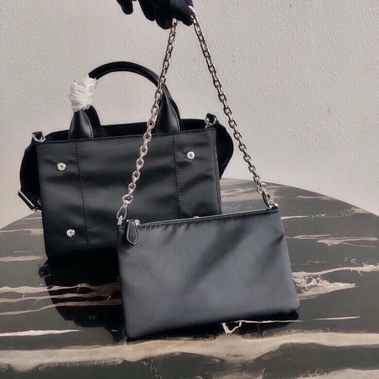 Fashion Woman Handbags Tote Bags Two Piece Set Shoulder Bag for Women Purse Tote Chain Purse Messenger Bag Handbags Canvas Purse Twin Set, Ribbon(not for sale sale separately)
Fashion Woman Handbags Tote Bags Two Piece Set Shoulder Bag for Women Purse Tote Chain Purse Messenger Bag Handbags Canvas Purse Twin Set, Ribbon(not for sale sale separately)
