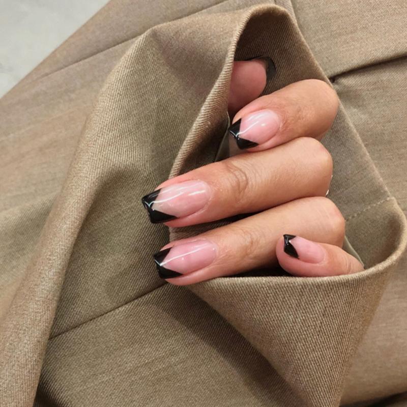 NLOS Beauty Fake Nails French Tip Squarely Rounded Artificial Press on with Jelly Glue Full Cover Stylish Daily Social Designs, 336
NLOS Beauty Fake Nails French Tip Squarely Rounded Artificial Press on with Jelly Glue Full Cover Stylish Daily Social Designs, 336