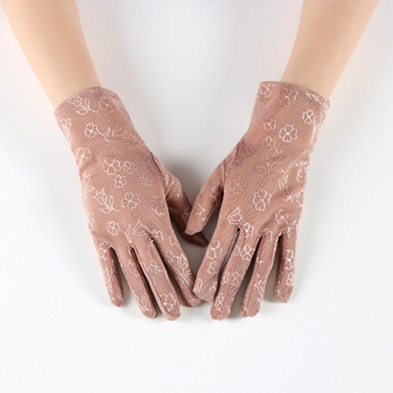 Summer new thin and short ladies lace sunscreen gloves outdoor cycling driving UV protection gloves D54
Summer new thin and short ladies lace sunscreen gloves outdoor cycling driving UV protection gloves D54