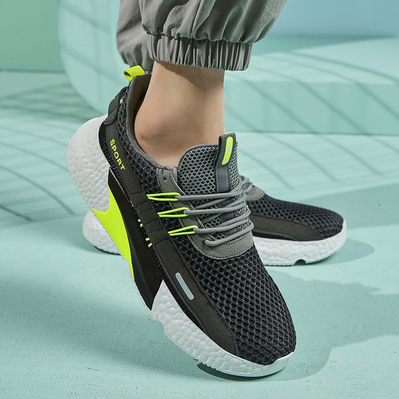 Top quality High-end depreciation light vulcanized men sports casual race shoes, 124;black-124;
Top quality High-end depreciation light vulcanized men sports casual race shoes, 124;black-124;