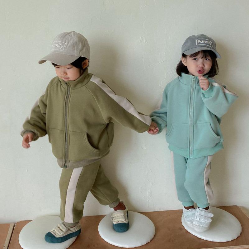 Children's Korean Boys Sport Suits For Teenagers Girls School Uniform Two Piece Sports Suit Girl Kids Clothes Children Clothing, Blue velvet
Children's Korean Boys Sport Suits For Teenagers Girls School Uniform Two Piece Sports Suit Girl Kids Clothes Children Clothing, Blue velvet