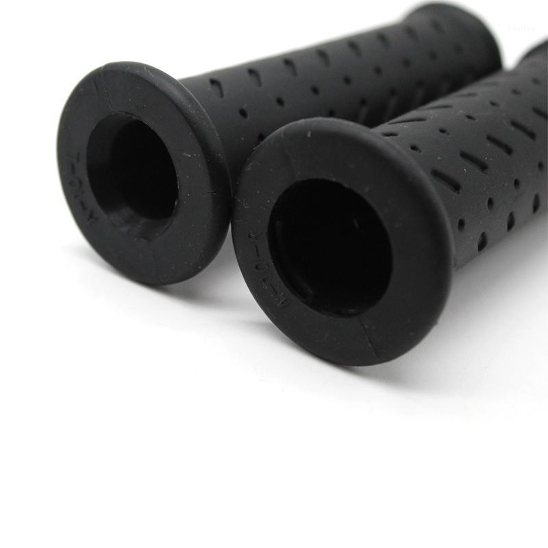 For THRUXTON BONNEVILLE /SE/T100 SPEED FOUR 22mm Motorcycle Accessories OEM Rubber Handle Grips Handlebar Grip cover1
For THRUXTON BONNEVILLE /SE/T100 SPEED FOUR 22mm Motorcycle Accessories OEM Rubber Handle Grips Handlebar Grip cover1