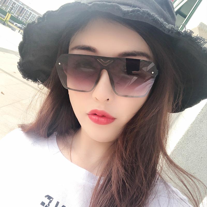 Sunglasses Mirror Lens Women Fashion Trendy Eye Sun Glasses Men Square Shades Gafas UV400
Sunglasses Mirror Lens Women Fashion Trendy Eye Sun Glasses Men Square Shades Gafas UV400