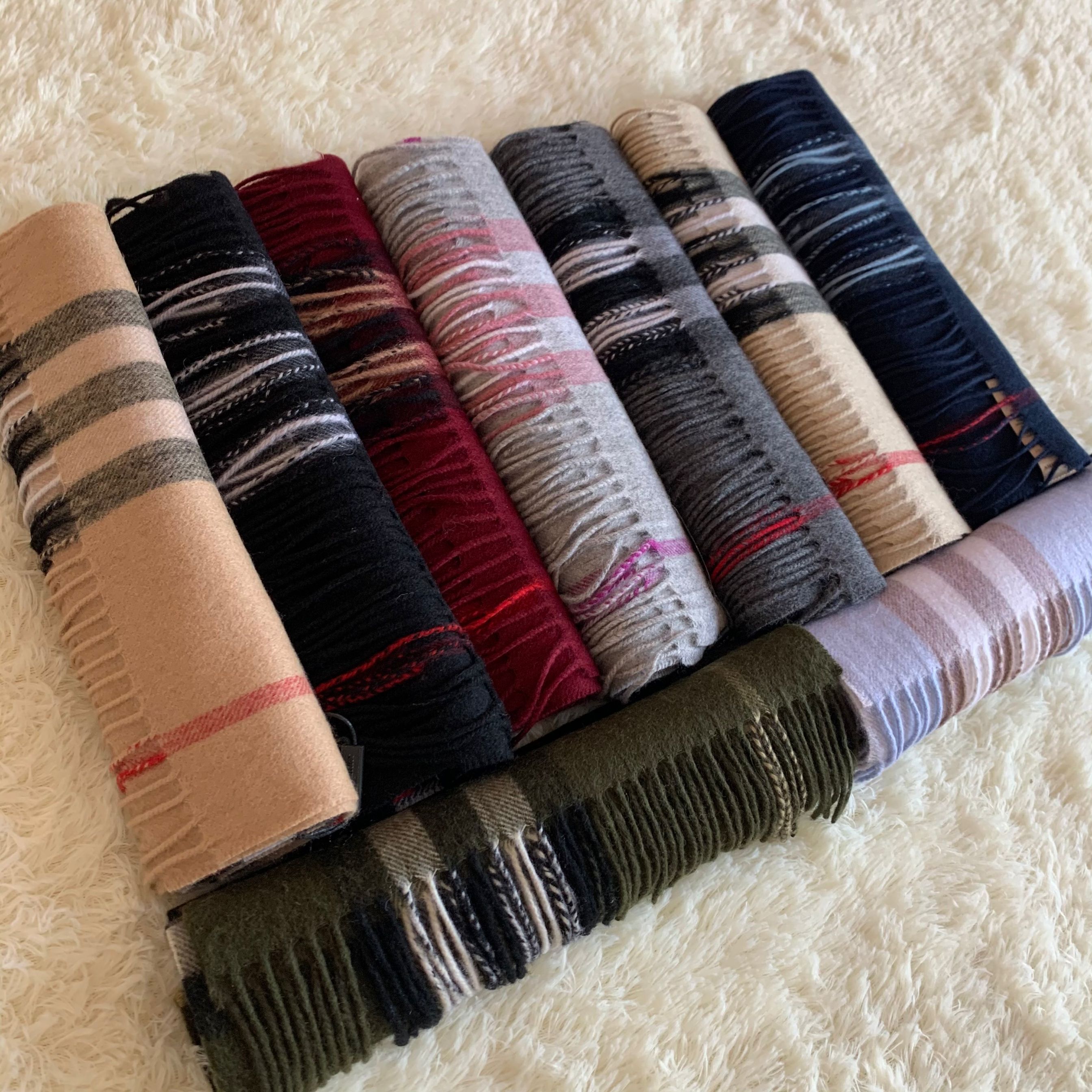High-grade cashmere scarf soft cashmere print scarfs classic plaid cashmere scarf brand men's and women's scarf length 180*30 cm, Blue;gray
High-grade cashmere scarf soft cashmere print scarfs classic plaid cashmere scarf brand men's and women's scarf length 180*30 cm, Blue;gray