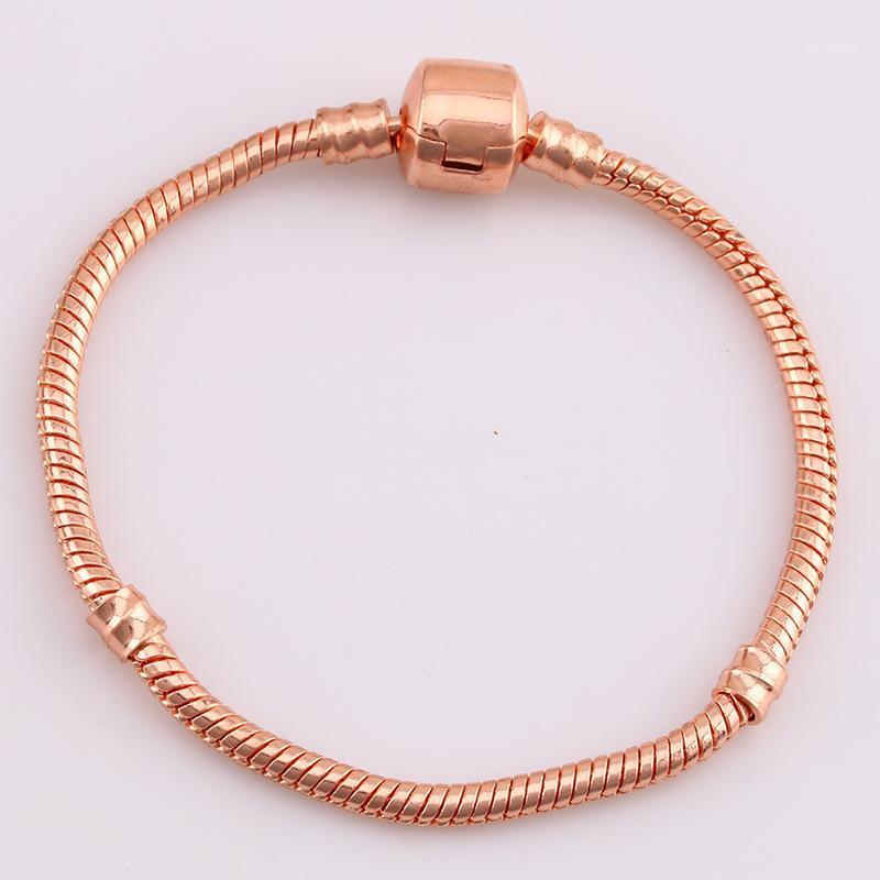 Popular 2020 Basic Snake Chains Clasp Chain Bracelets European Bracelets & Bangle DIY Jewelry Gold/Silver Color Hot Sell Gift1
Popular 2020 Basic Snake Chains Clasp Chain Bracelets European Bracelets & Bangle DIY Jewelry Gold/Silver Color Hot Sell Gift1