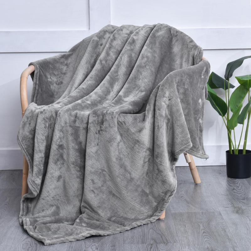130 * 160 flannel plain weave solid color blanket soft and warm flannel blanket bed spring and autumn new style
130 * 160 flannel plain weave solid color blanket soft and warm flannel blanket bed spring and autumn new style