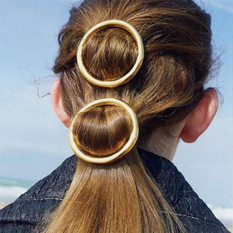 Modern Fashion Woman Hair Accessories Vintage Round Hair Clip Pin Metal Geometric Headdress Circle Hairgrip Girls Holder Jewelry
Modern Fashion Woman Hair Accessories Vintage Round Hair Clip Pin Metal Geometric Headdress Circle Hairgrip Girls Holder Jewelry