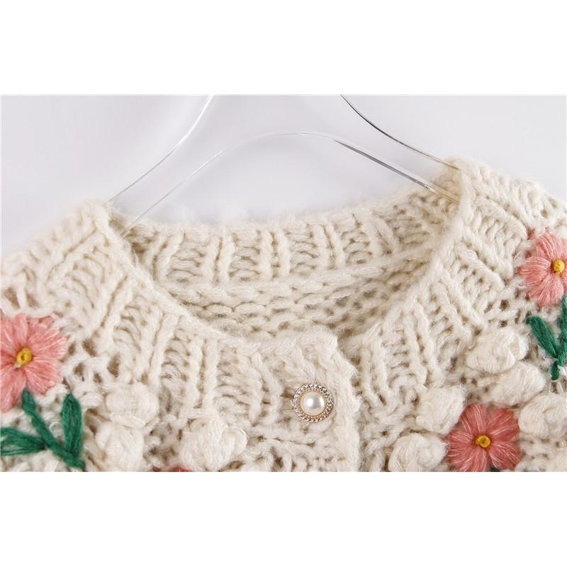 ZITY New Women Winter Handmade Sweater And Cardigans Floral Embroidery Hollow Out Chic Knit Jacket Pearl Beading Cardigans 201030