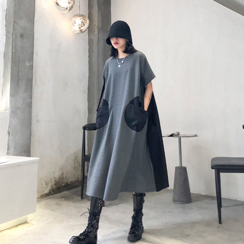 EAM Women Dot Pinrted Back Pleated Big Size Dress New Round Neck Short Sleeve Loose Fit Fashion Spring Summer 1T459 T200604